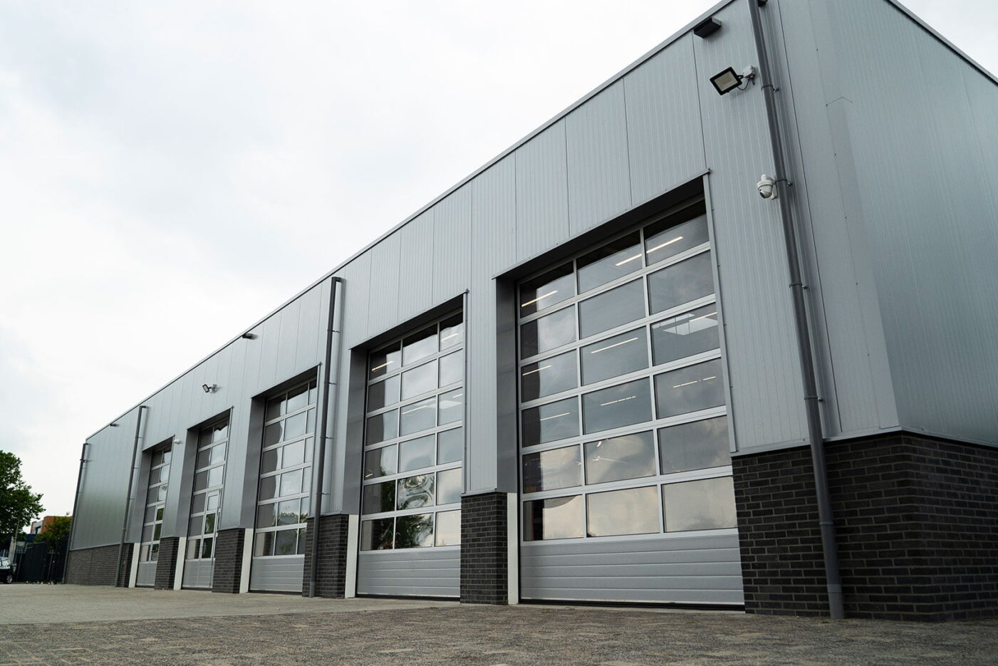 De-Meijer-Staalbouw-Autobedrijf-Bartelen-Roosendaal-2