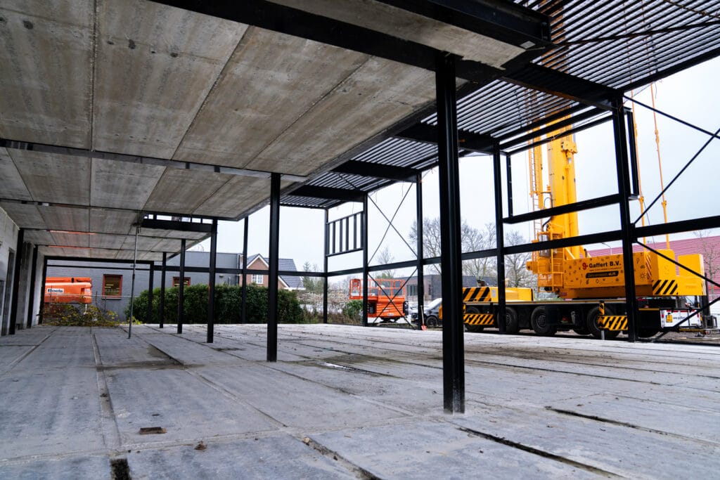 Beplating-Roosendaal_Sport-&-Slankstudio_De-Meijer-Staalbouw_Drive-in_Units_Brandnodig-Creative-Agency-(4)