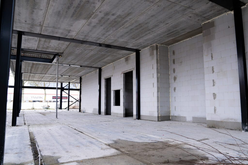 Beplating-Roosendaal_Sport-&-Slankstudio_De-Meijer-Staalbouw_Drive-in_Units_Brandnodig-Creative-Agency-(9)